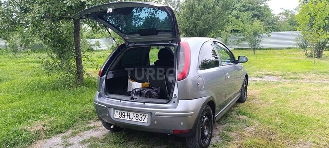 Opel Corsa-11