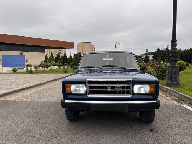 LADA (VAZ) 2107-2