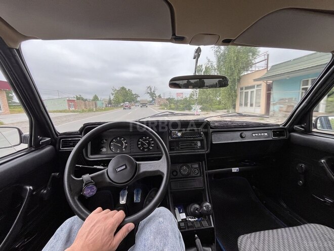 LADA (VAZ) 2107-15