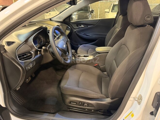 Chevrolet Malibu-11