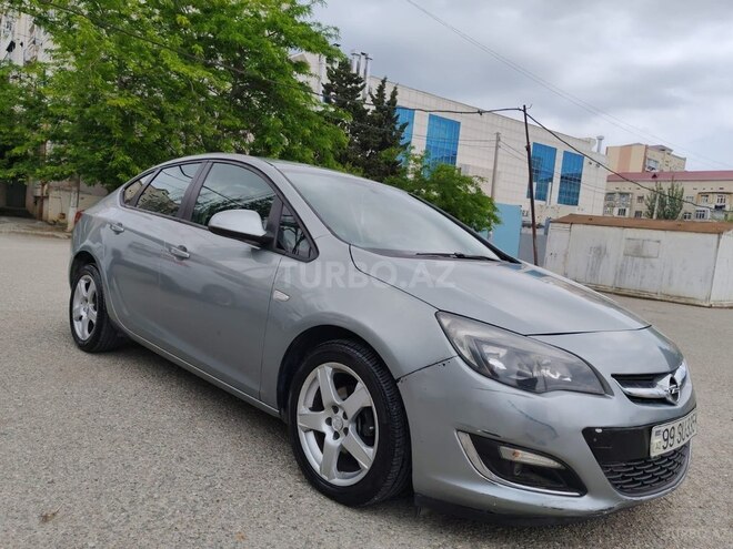 Opel Astra-2