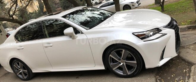 Lexus GS 200t-3