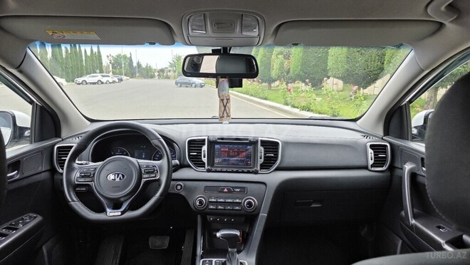 Kia Sportage-12