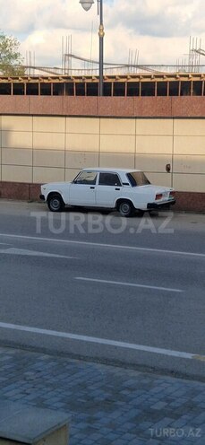 LADA (VAZ) 2107-2