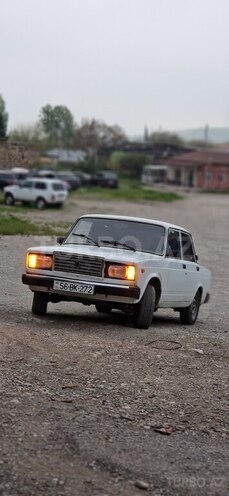 LADA (VAZ) 2107-1