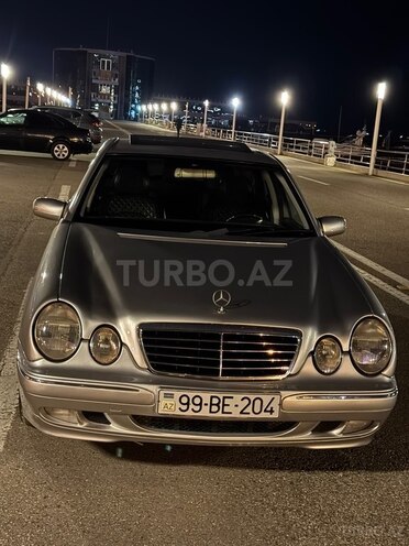Mercedes E 200-5