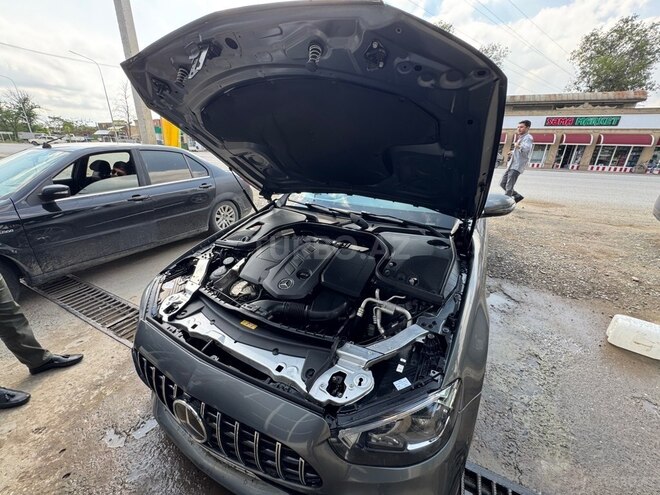 Mercedes E 220 d-10