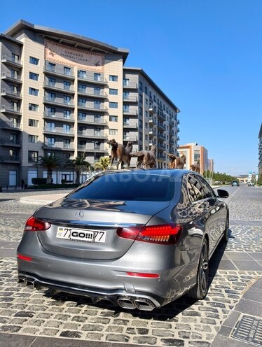 Mercedes E 220 d-5