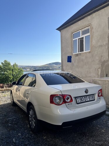 Volkswagen Jetta-3