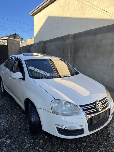 Volkswagen Jetta-4