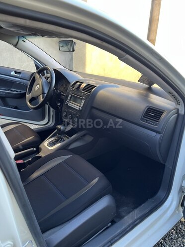 Volkswagen Jetta-7