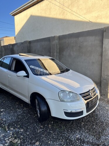 Volkswagen Jetta-6