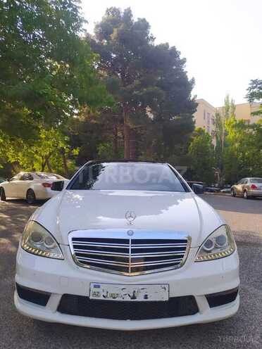 Mercedes S 63 AMG-1