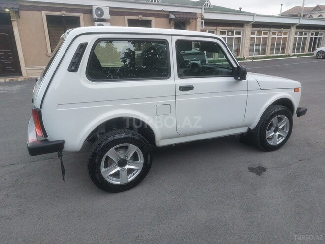 LADA (VAZ) Niva-4