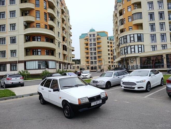 LADA (VAZ) 2109-2