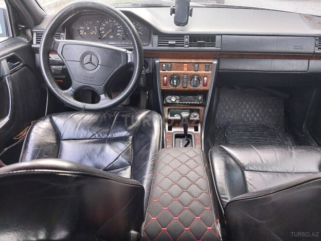 Mercedes 300 D-7