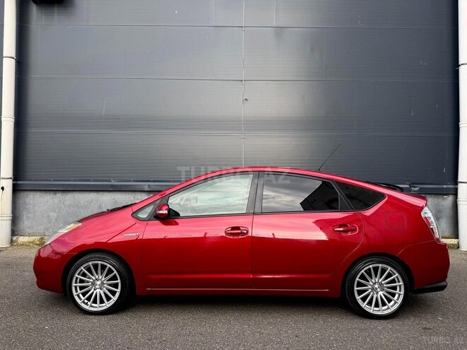 Toyota Prius-7