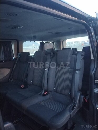 Ford Tourneo Custom-7