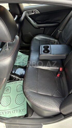 Kia Cerato-11