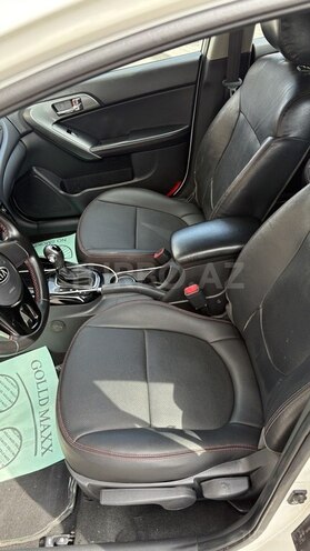 Kia Cerato-10