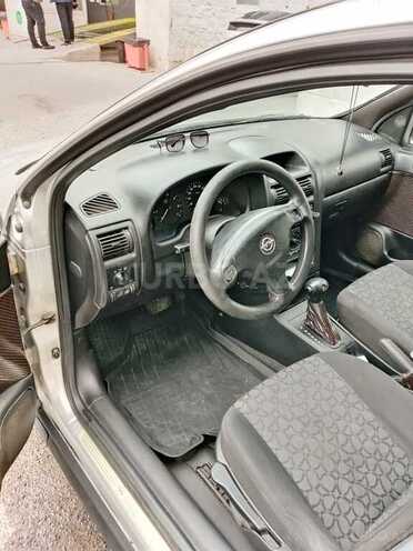 Opel Astra-7