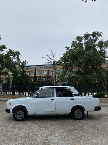 LADA (VAZ) 2107-4