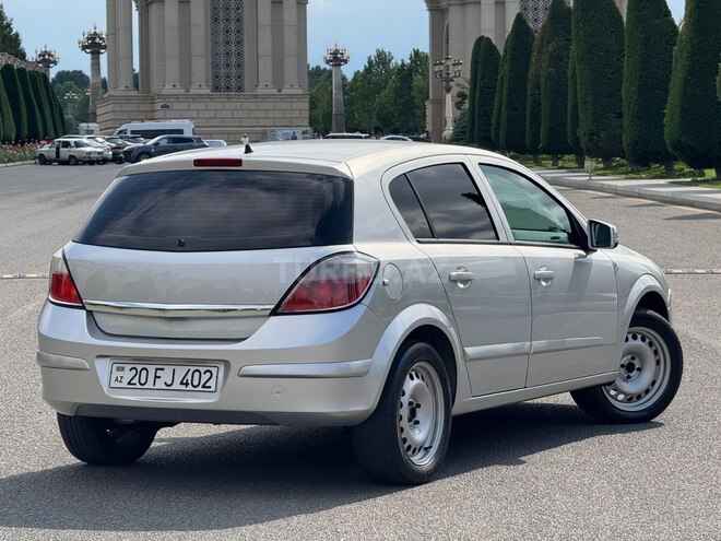 Opel Astra-2