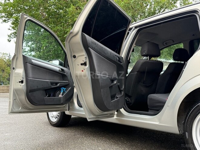 Opel Astra-7