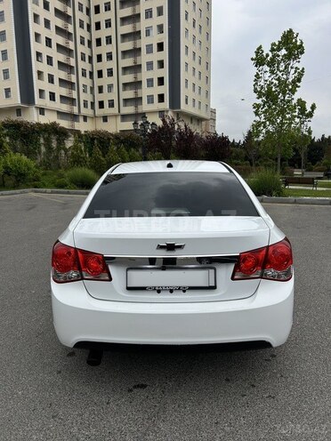 Chevrolet Cruze-6