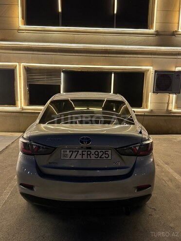 Toyota Yaris iA-6