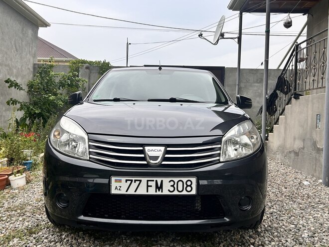Dacia Sandero-1