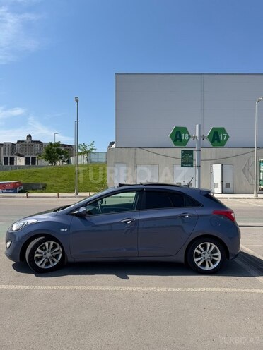 Hyundai i30-6
