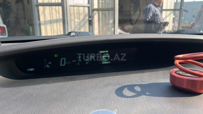 Toyota Prius-9