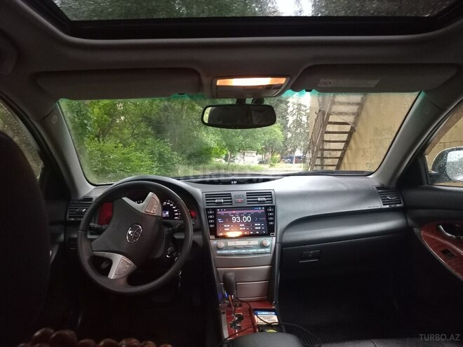 Toyota Camry-9