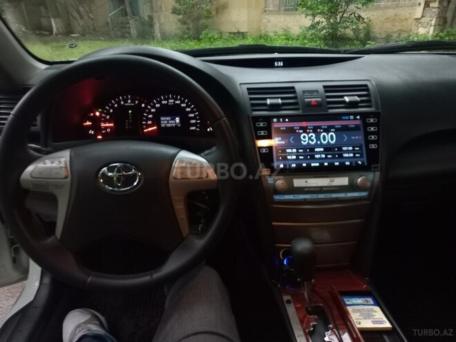 Toyota Camry-12
