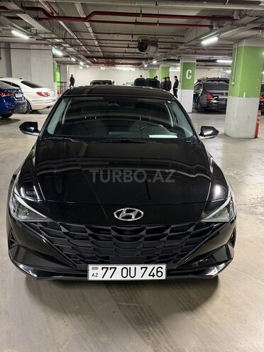 Hyundai Elantra-2