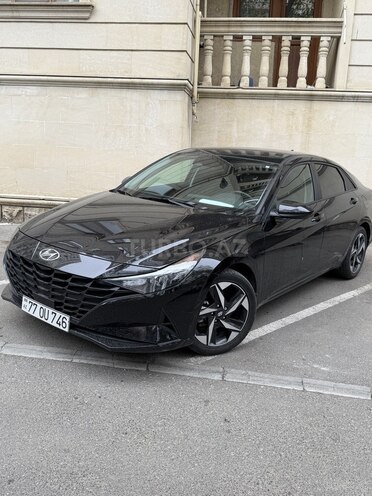 Hyundai Elantra-1