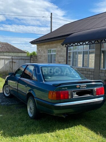 Audi 100-4