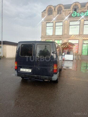 Ford Transit-2