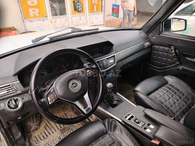LADA (VAZ) Niva-9