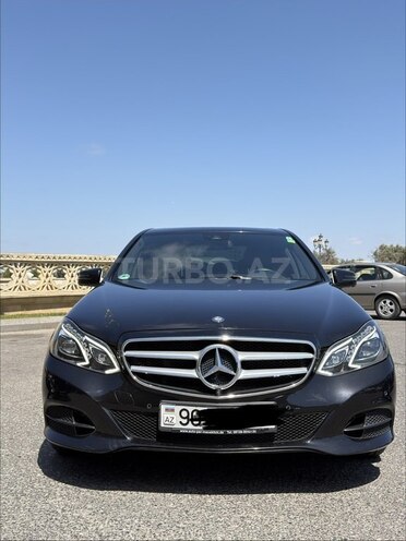 Mercedes E 220-2