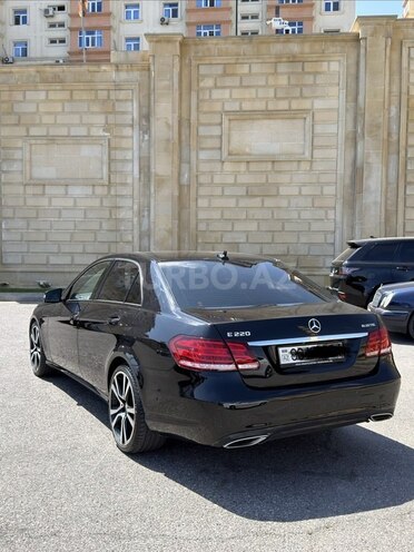 Mercedes E 220-6