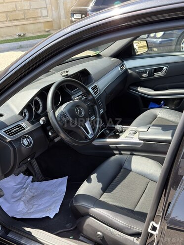 Mercedes E 220-9