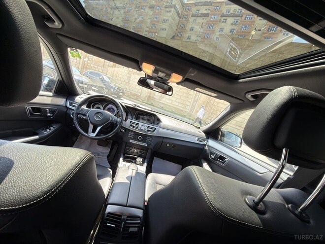 Mercedes E 220-13