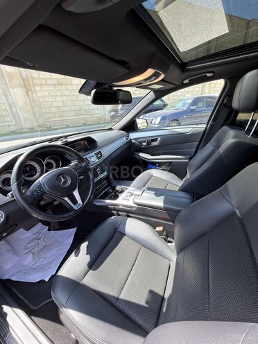 Mercedes E 220-10