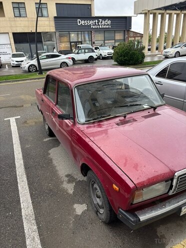 LADA (VAZ) 2107-2