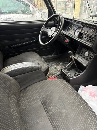 LADA (VAZ) 2107-8