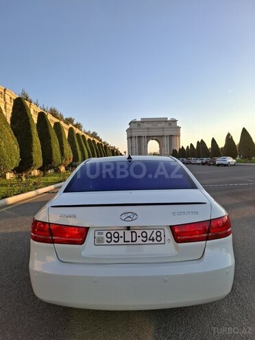 Hyundai Sonata-6
