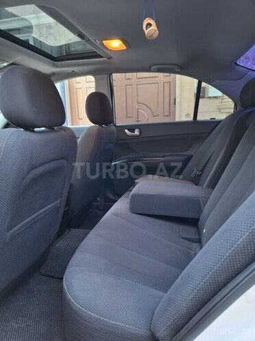 Hyundai Sonata-17