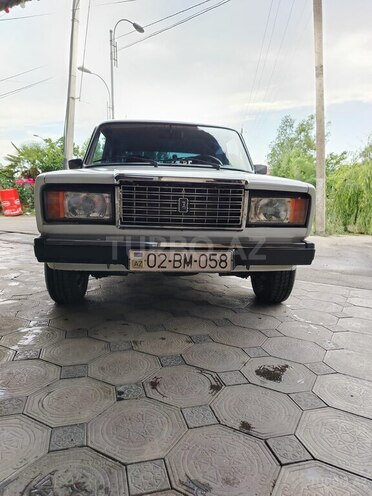 LADA (VAZ) 2107-2